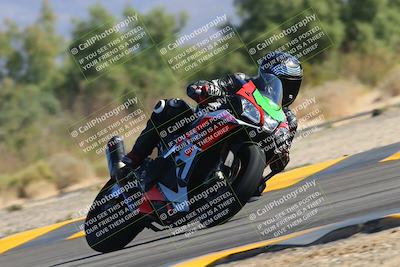 media/Nov-06-2022-SoCal Trackdays (Sun) [[208d2ccc26]]/Turn 7 Set 2 (1050am)/